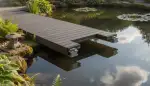 Teichsteg bauen: Eleganz am Wasser